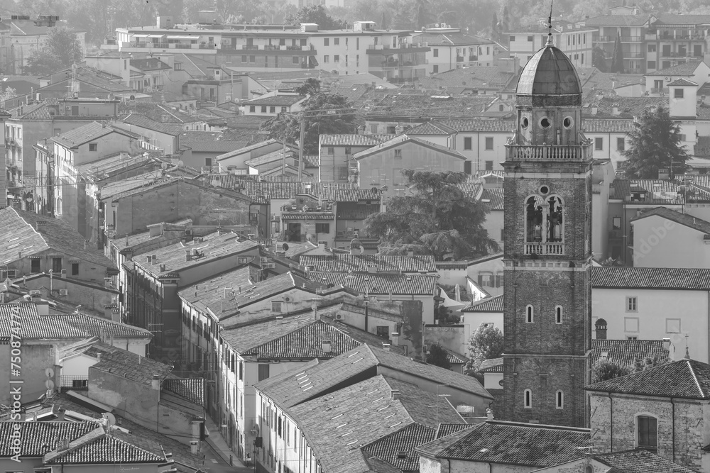 black and white aerial picture of Verona downtown