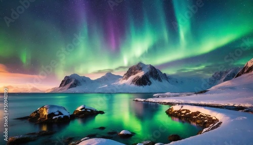 Magical Aurora in the Mountains: An Unforgettable Experience © Anita