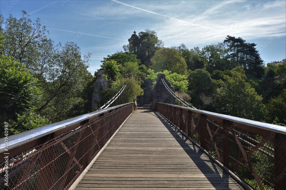 Obraz premium Buttes-Chaumont park in Paris