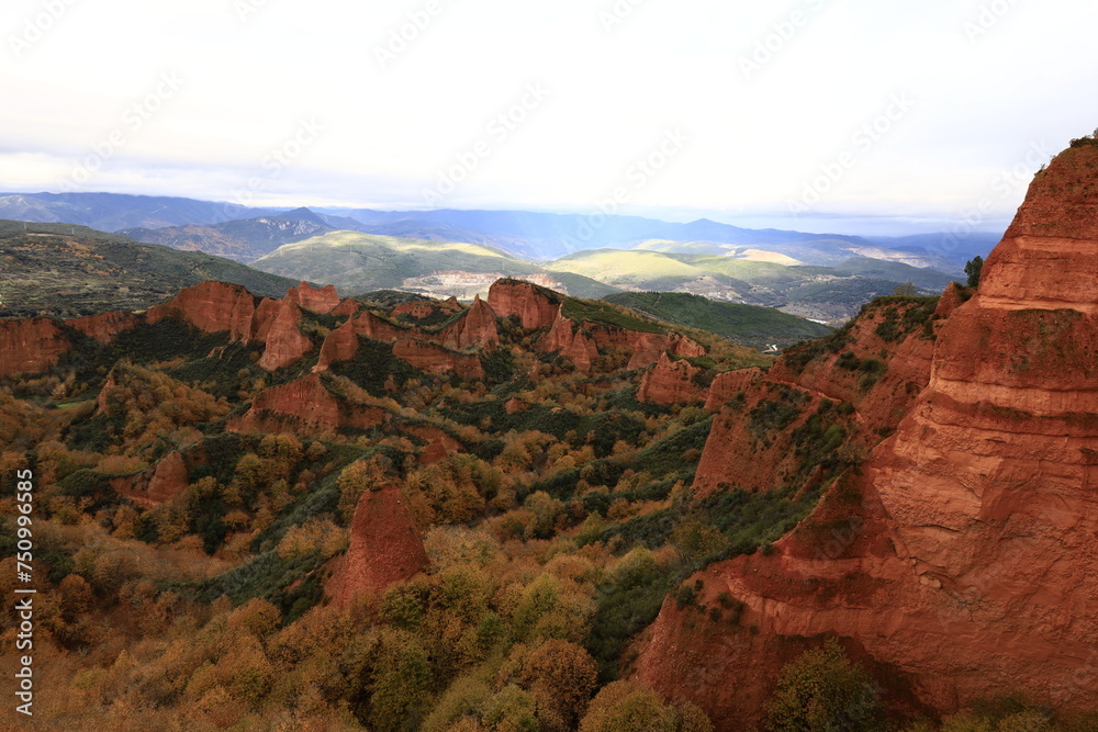 Las Médulas is a historic gold-mining site near the town of Ponferrada in the comarca of El Bierzo
