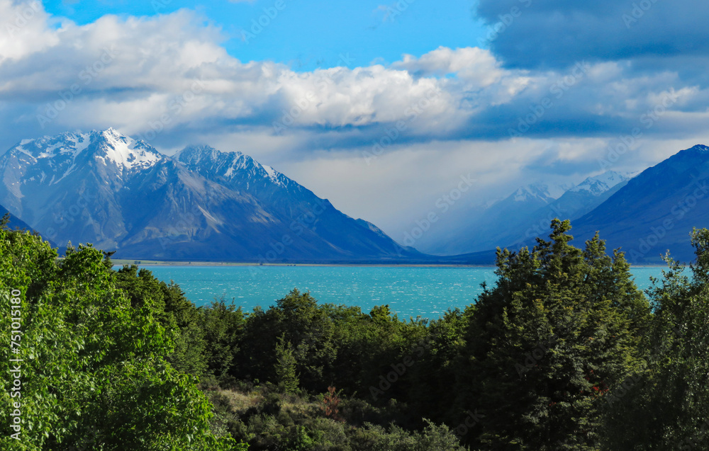 New Zealand Essence: Nature's Palette. Discover New Zealand's allure in these captivating photos. From Southern Alps to Maori traditions, embrace the beauty and culture in every frame.