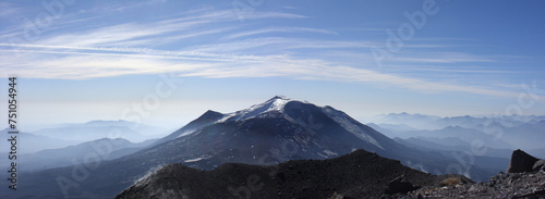 Vista panorámica del cráter del volcán Chillan, en la cordillera de Los Andes photo