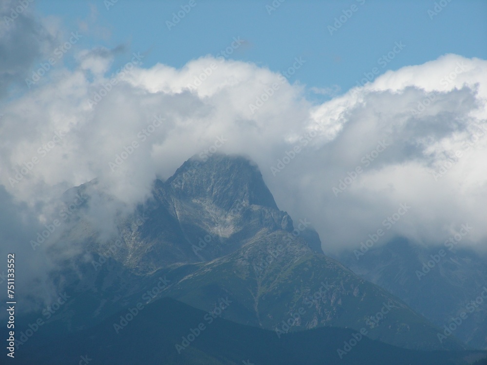Tatry w chmurach
