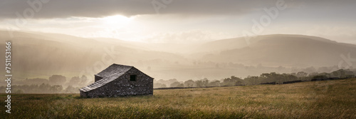Dales way Wharfedale conistone drystone barn yorkshire dales photo