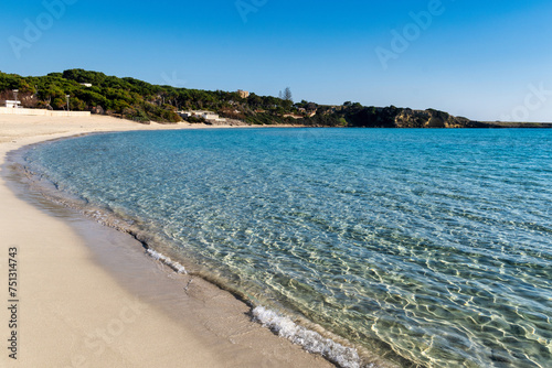 Salento: spiaggia di Lido Silvana con le sue acque trasparenti - Marina di Pulsano, Taranto, Puglia, Italia photo