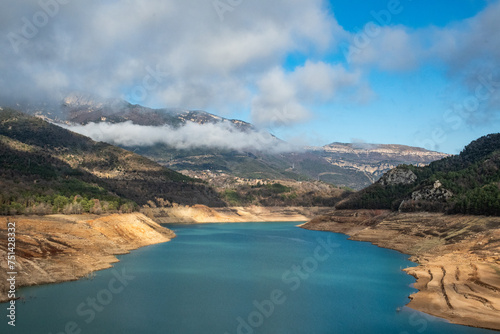 Fototapeta Naklejka Na Ścianę i Meble -  Spain - Catalonia - Mountains - Reservoir - Lake