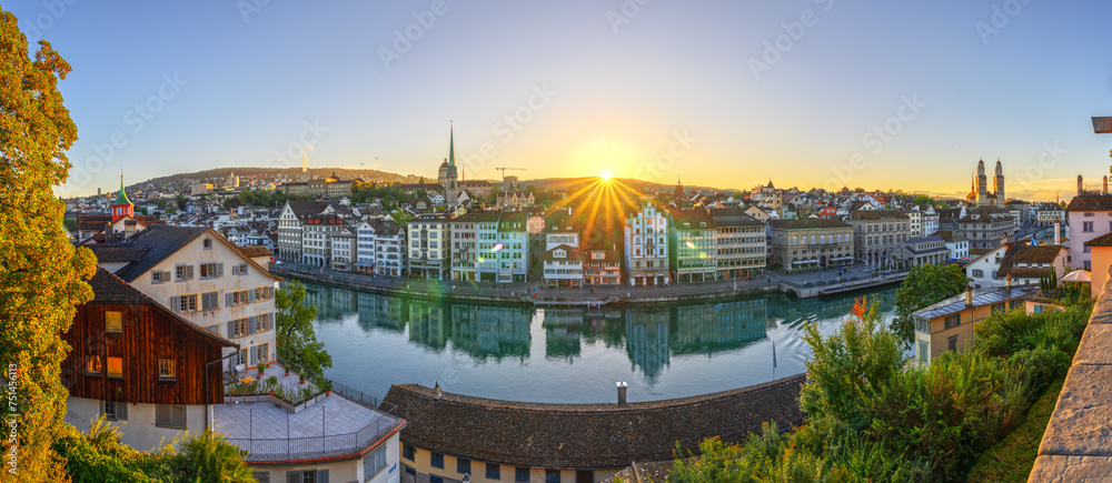 Obraz premium Zurich, Switzerland on the Limmat River