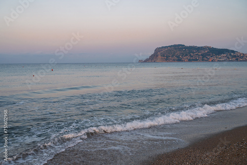 Fototapeta Naklejka Na Ścianę i Meble -  Beautiful sunrise scene on Alanya beach
