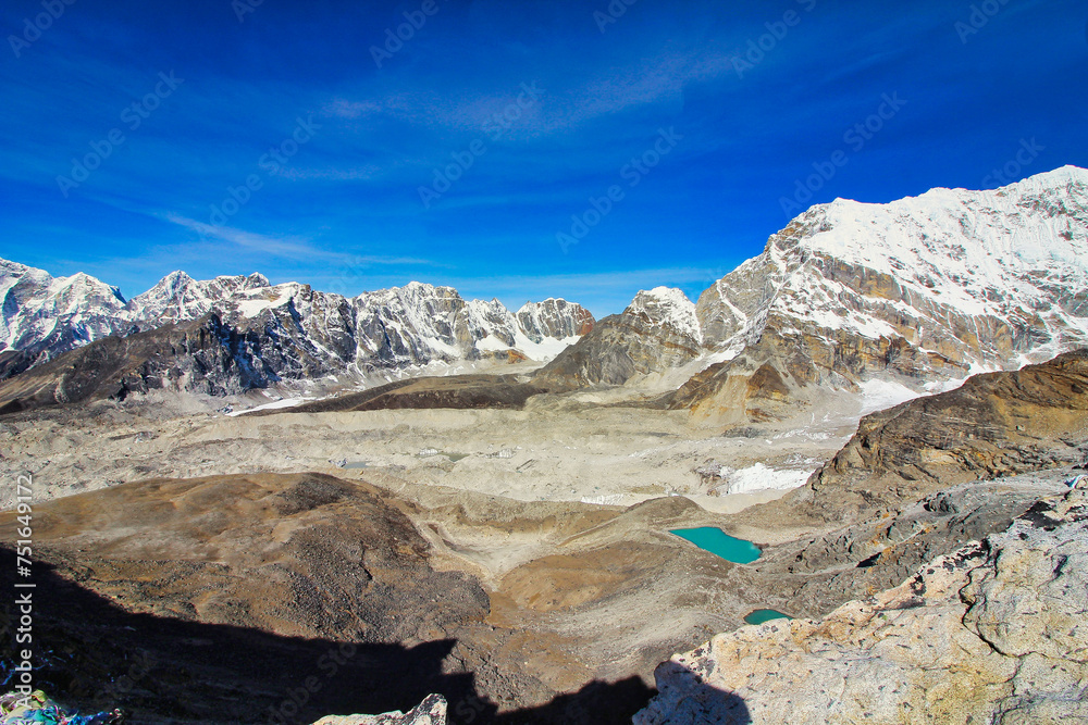 Vast Khumbu glacier view with peaks in the Khumbu valley around Gorakshep from summit of Kala pathar, Nepal