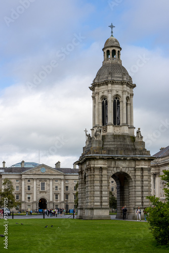  Trinity College, Campanile, Library Square, Ireland's oldest university. Dublin, Ireland.