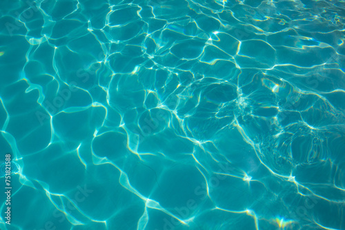 textura reflejo de agua en piscina 