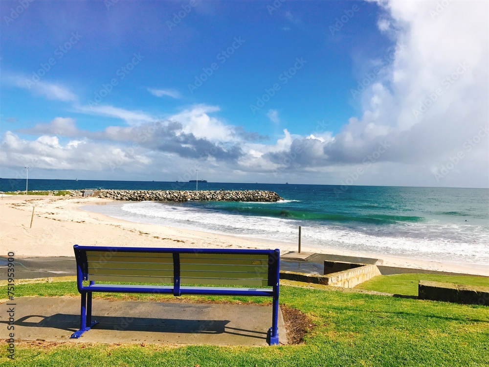 Obraz premium bench on the beach