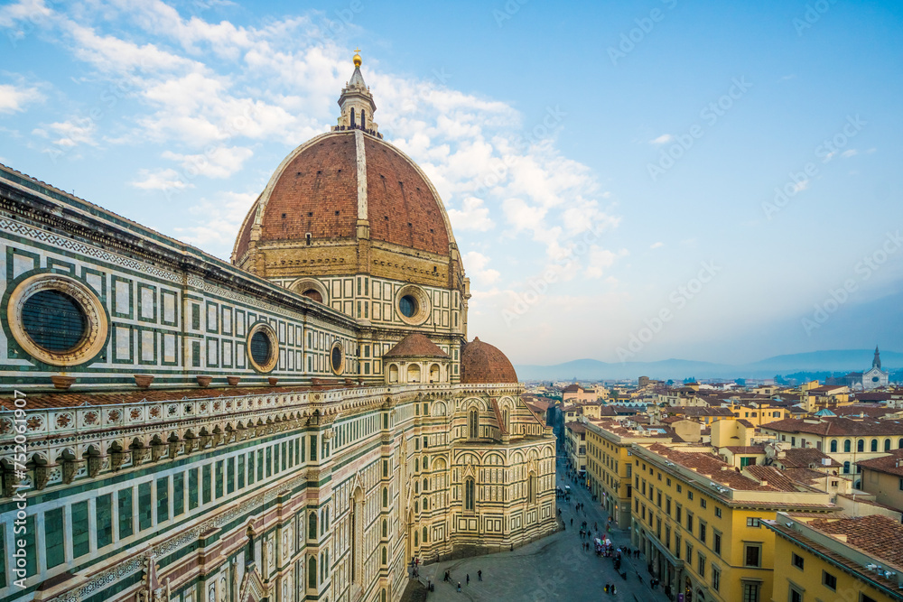 Fototapeta premium Renaissance architecture in Florence, Italy
