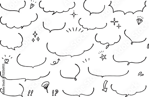 手描きのふきだしセット（半分）シンプルな白黒線画　