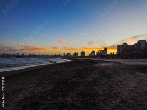 sunset at the beach © Mariano