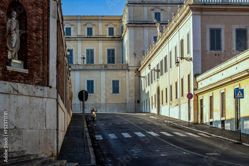 Fototapeta Naklejka Na Ścianę i Meble -  Rue dans le centre historique de Rome