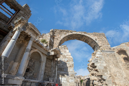 Ancient city walls. Remnants of castle walls and towers of varying degrees of destruction. Statues. Turkey. Manavgat. In Antalya. Alanya. Places to Visit Side. stone wall pieces