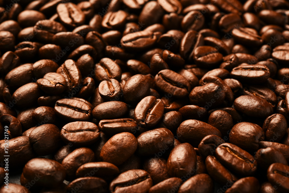 Fototapeta premium Aroma brown roasted coffee beans. Arabica, food background.