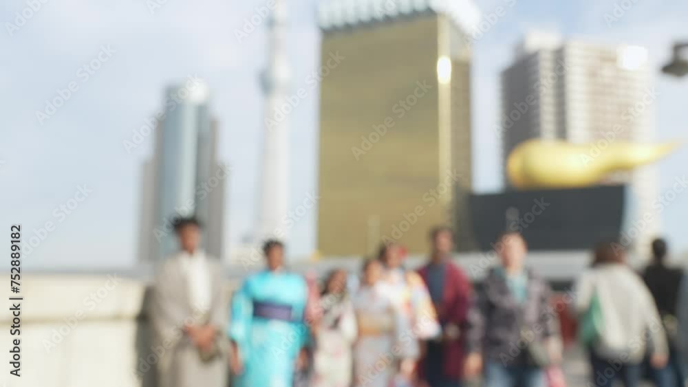 都市と行き交う人々の風景 ぼかし 都市と行き交う人々の風景 ぼかし