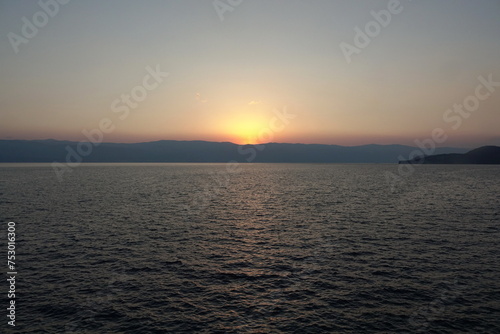 Sonnenaufgang bei Vrbnik auf, Krk, Kroatien photo