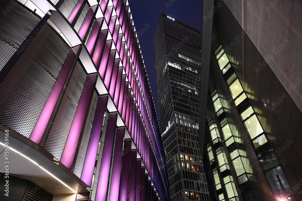 Fototapeta premium Gebaeude in Frankfurt, nachts