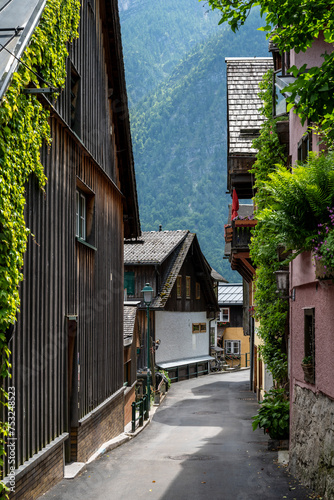 Wooden houses in historic village Hallstatt in Austrian Alps. © Cinematographer
