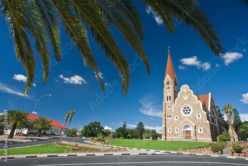 Afrika, Namibia, Windhoek, Hauptstadt, Christuskirche, evangelisch, 1910, Palmen photo