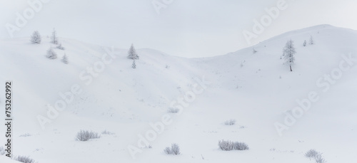 verschneite Landschaft am Grödner Joch, Passo Gardena, Südtirol, Alto Adige, Italien