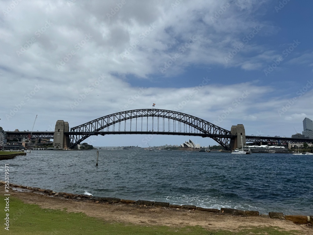 Sydney harbour bridge from Blues Poibt