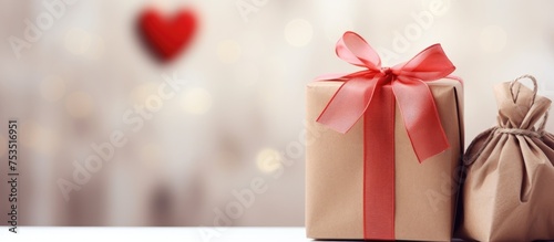 Elegant Presentation: Two S...