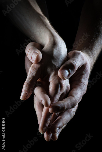 Two hands - support, help, love © Lukas Uher