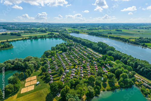 Blick auf das Donautal rund um die Riedlinger Baggerseen südlich von Donauwörth in Schwaben photo