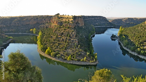 Fotografie Duraton river gorges Segovia river San Frutos hermitage landscape nature rural t
