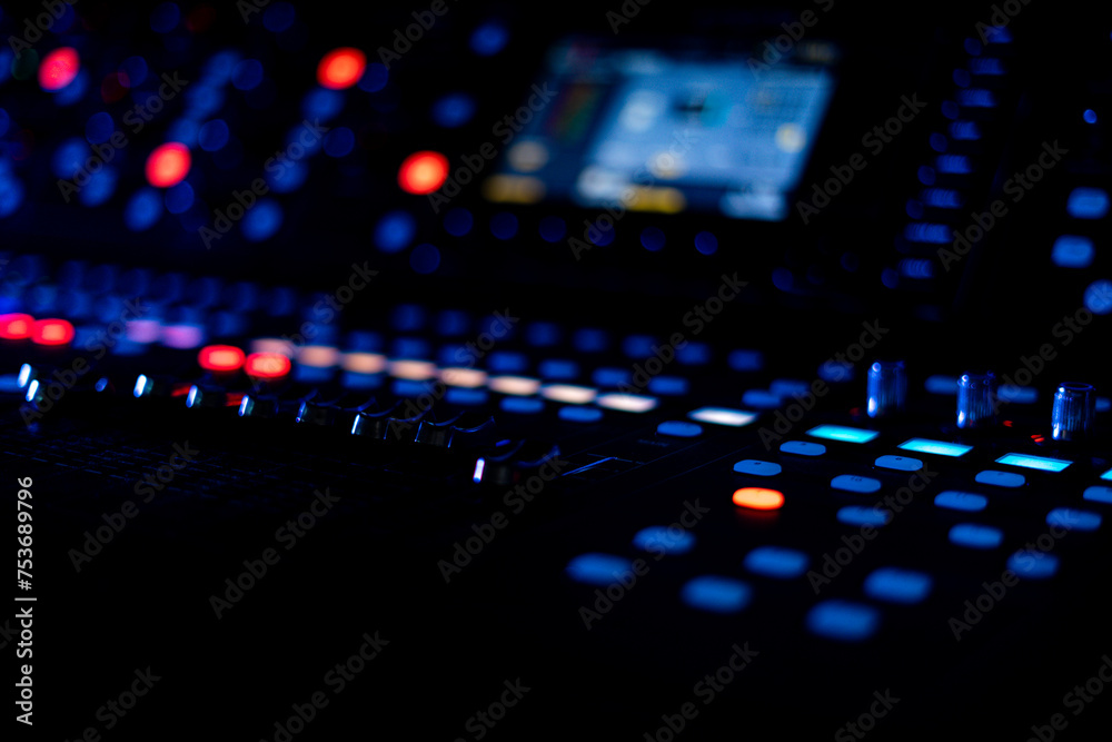 Regie Audio Tonmischer Mischpult blau Regie Audio Tonmischer Mischpult blau