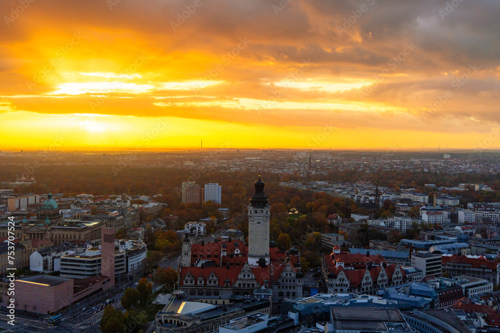 Impressionen aus Leipzig Blick über die Stadt zum Sonnenuntergang