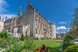 Hôtel de Ville d'Angoulême, Charente, depuis le jardin de l'Hôtel de Ville