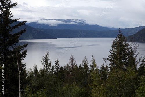 Lake view - Canoe - Salmon Arm - British Columbia - Canada © Collpicto