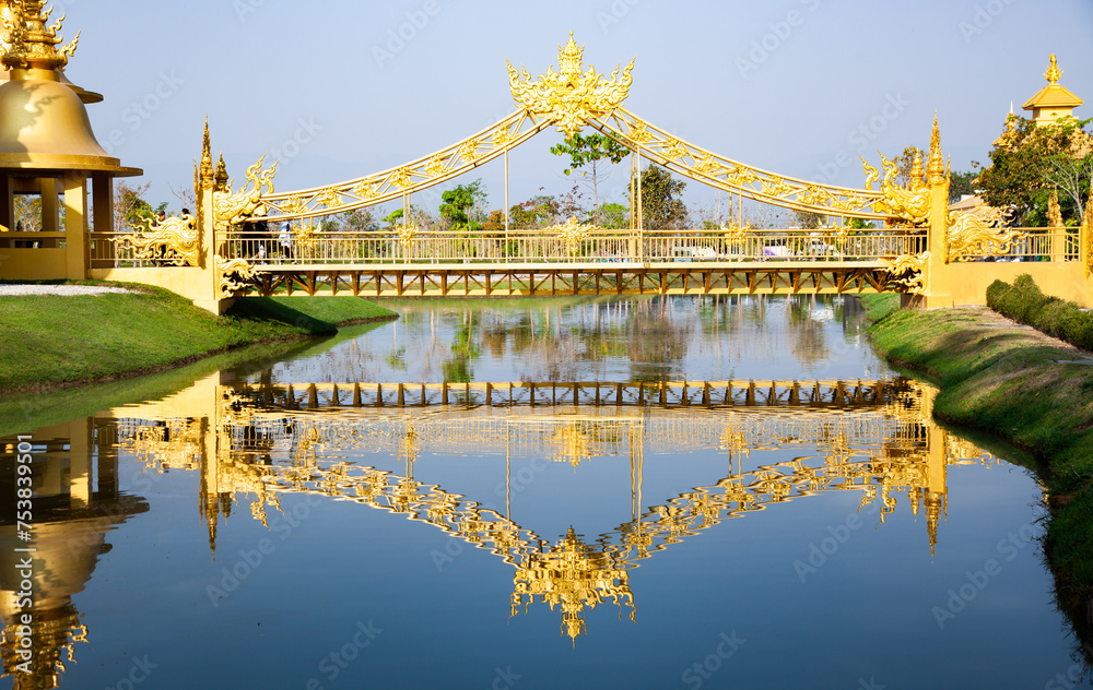 Naklejka premium CHIANG RAI, THAILAND - FEBRUARY 2019: wat Rong Khun The famous White Temple in Chiang Rai, Thailand