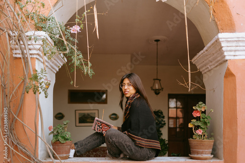 Writing under the arch photo