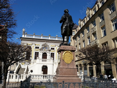 Goethe Denkmal vor Alter Handelsbörse in Leipzig photo