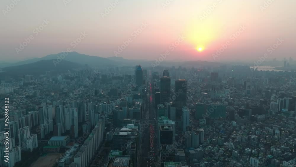 Drone View of Seoul city in South Korea, Gangnam road,
winter, sunset Drone View of Seoul city in South Korea, Gangnam road,
winter, sunset