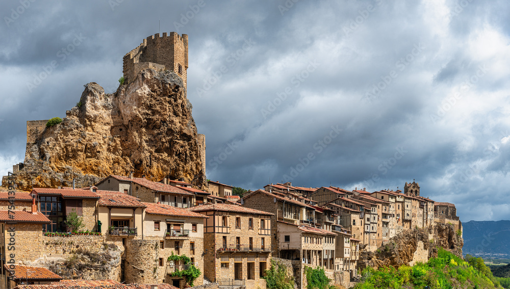 Mirador de Frias ( Viewpoint of Frias), Located at the Montes Obarenses, the medieval town of Frías is considered one of the prettiest villages in Spain and declared of Cultural Interest.