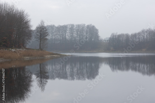 Obraz na płótnie Kaszubskie jeziora w salonie
