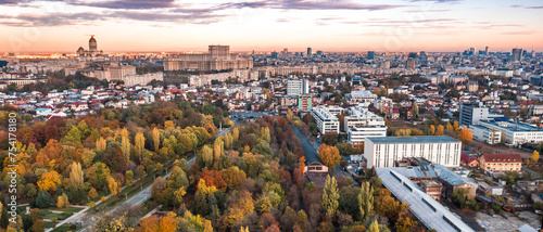 Obraz na płótnie Aerial view with Palace of Parliament and the Cathedral in Bucharest Romania with autumn colors w salonie