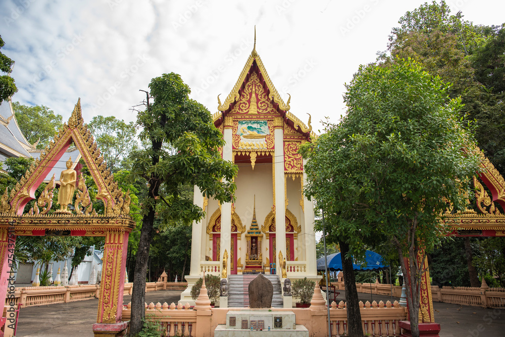 Naklejka premium THAILAND UBON RATCHATHANI WAT BURAPA