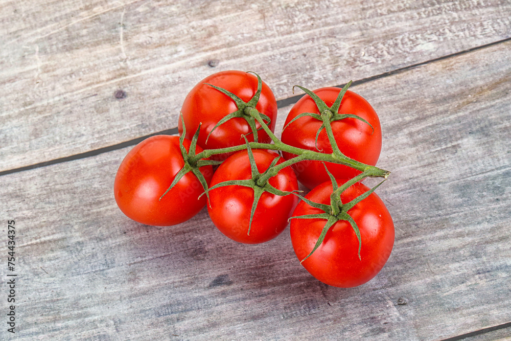 Raw red Flamenco tomato branch Raw red Flamenco tomato branch