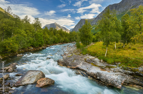 Fluss Valldola, Valldalen, More og Romsdal, Norwegen photo