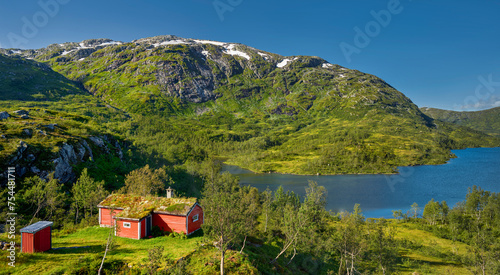 Hütte am Holmevatnet, Storefjellet, Gaularfjellet, Vestland, Norwegen photo