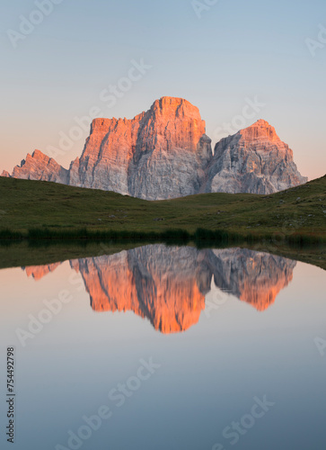 Fotografie Monte Pelmo, Lago delle Baste, Venetien, Italien