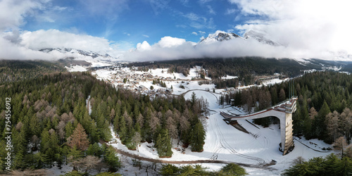 Alte Olympia-Schanze in Cortina d’Ampezzo in den Dolomiten / Südtirol, Italien